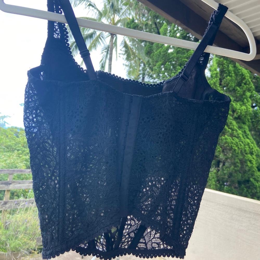 Felina Lingerie Size 36C - Picture 5 of 10